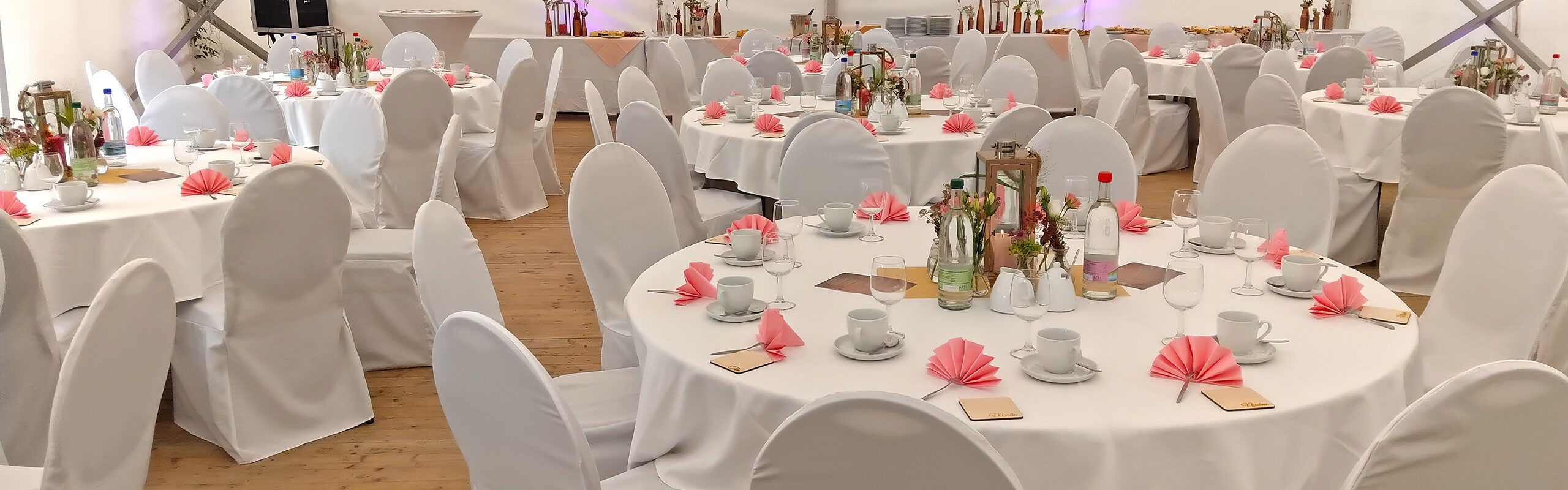 Zelt und Stühle mieten | Hochzeit | Zeltverleih | Eventservice geplant Events