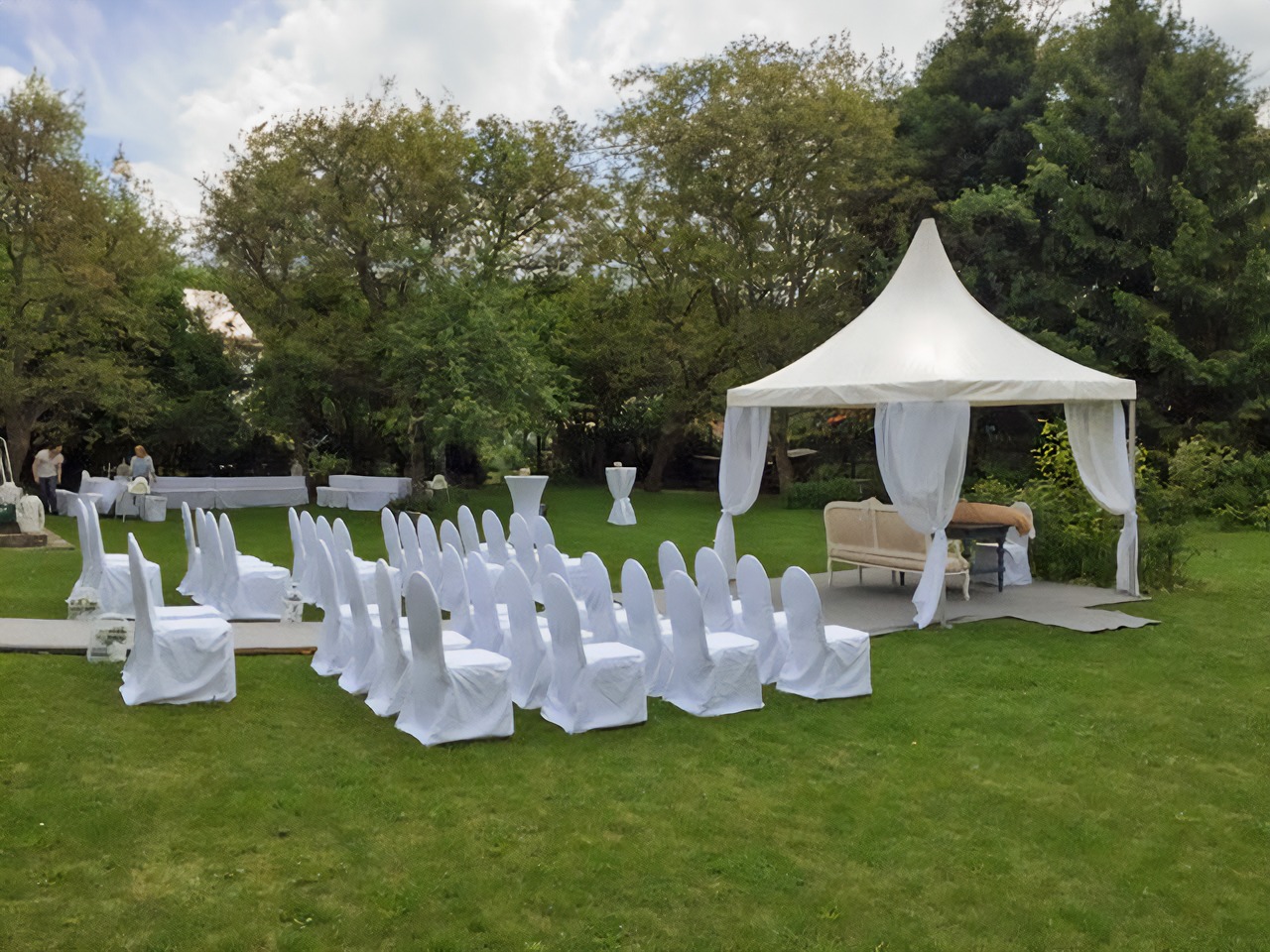 Zeltverleih | Pagode und Stühle mieten | Geplant Eventservice | Thüringen